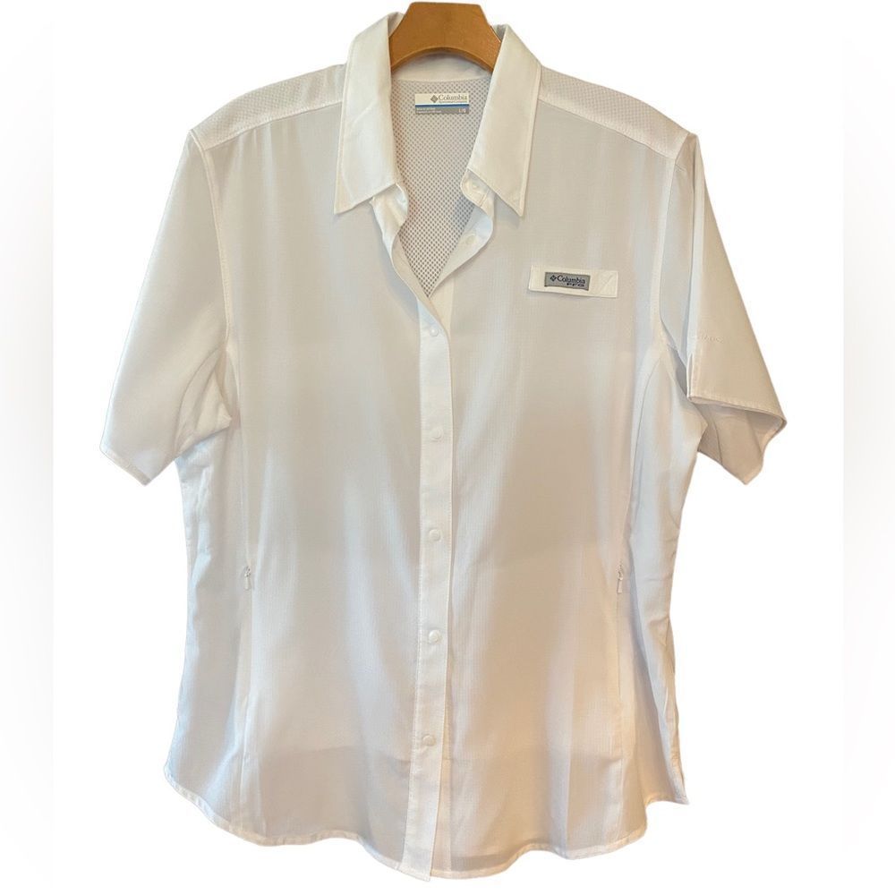 Columbia Women's White Short Sleeve Shirt